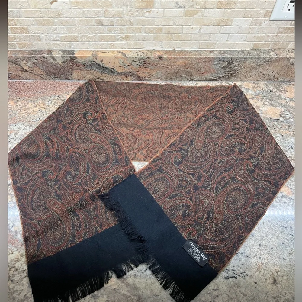 Vintage Christian Dior Cashluxe Acrylic Scarf Paisley Patterne Casual Soft 60x11